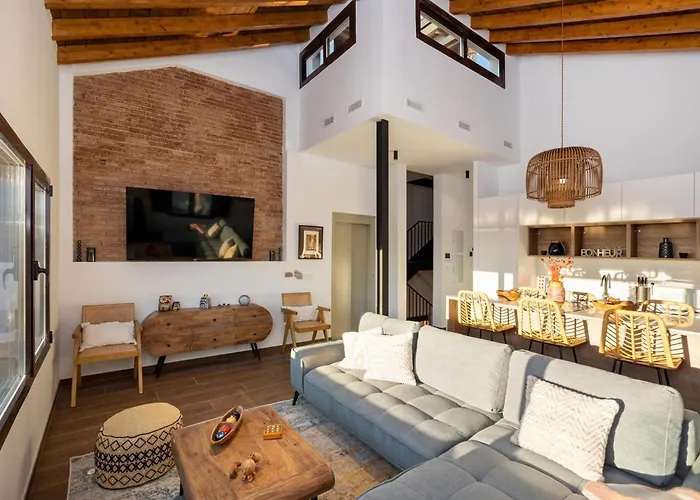 Chezmoihomes Santiago Duplex Penthouse